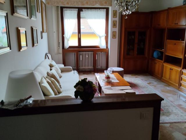 Appartamento in vendita di 110 m² in Via G. Feltre, 3
