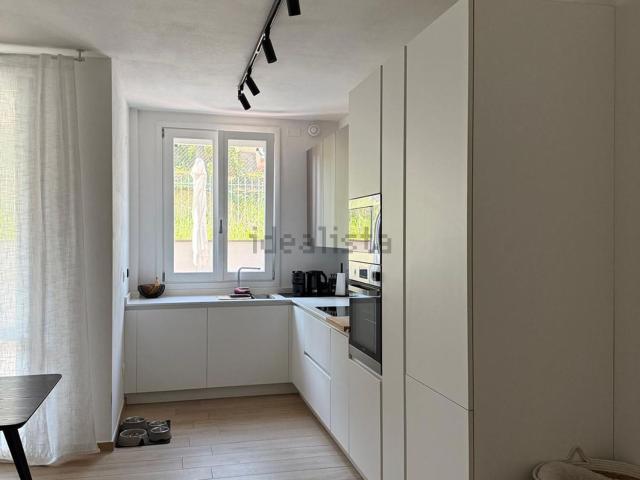 Appartamento in vendita di 110 m² in Via G. Pascoli, 8