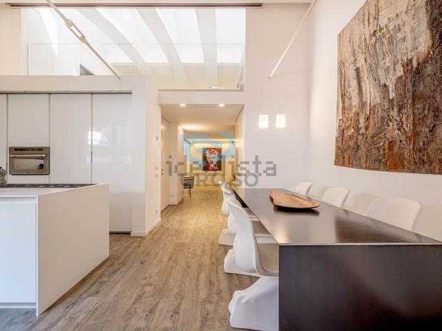 Appartamento in vendita di 110 m² in Via Gabriele D&apos Annunzio