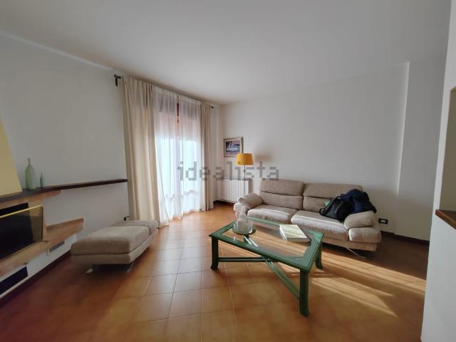 Appartamento in vendita di 110 m² in Via Gabriele D&apos Annunzio