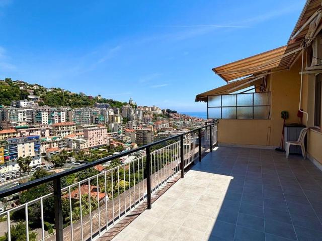 Appartamento in vendita di 110 m² in Via Galileo Galilei, 159