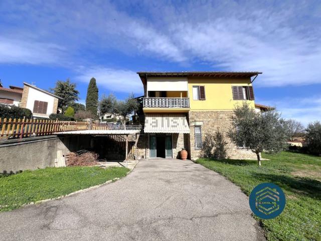 Appartamento in vendita di 110 m² in Via Galileo Galilei, 9