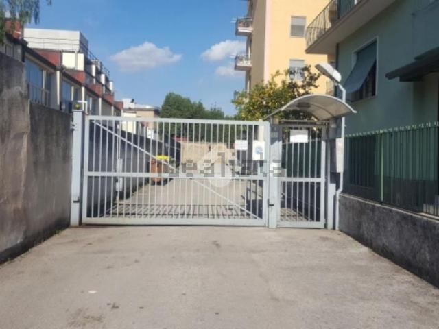 Appartamento in vendita di 110 m² in Via Giulio Antonio Acquaviva, 48