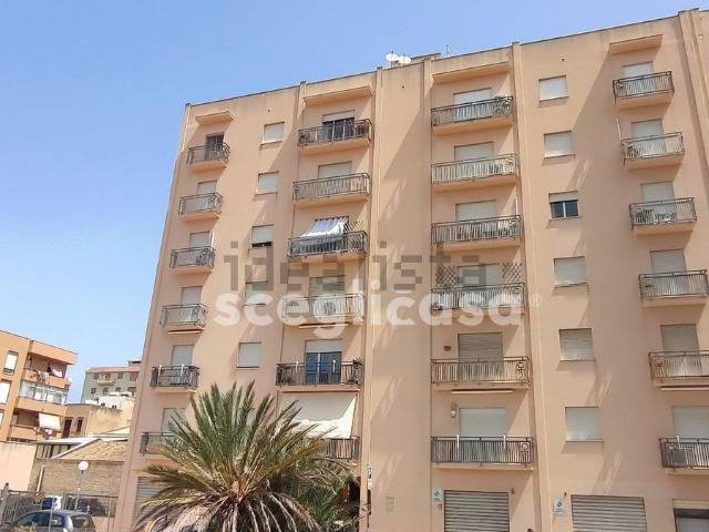 Appartamento in vendita di 110 m² in Via Giuseppe de Luca, 28