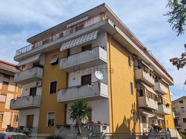 Appartamento in vendita di 110 m² in Via Giuseppe di Vittorio, 38