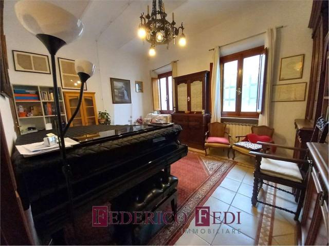 Appartamento in vendita di 110 m² in Via Giuseppe Mazzoni