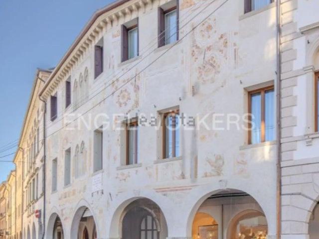 Appartamento in vendita di 110 m² in Via Giuseppe Mazzini