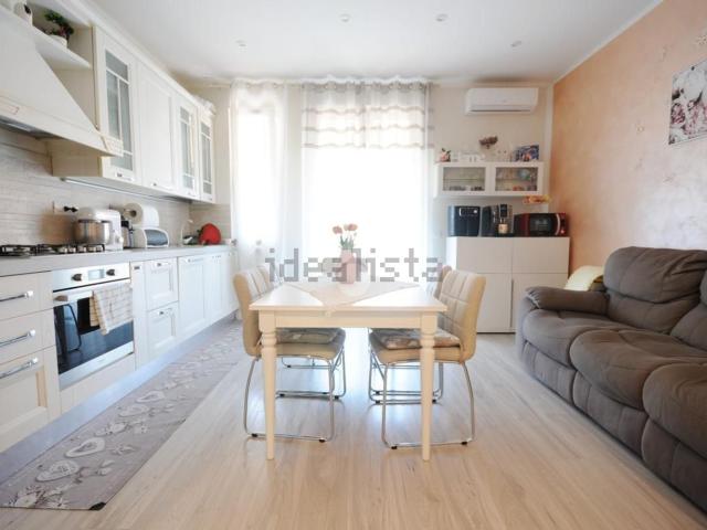 Appartamento in vendita di 110 m² in Via Giuseppe Valentini