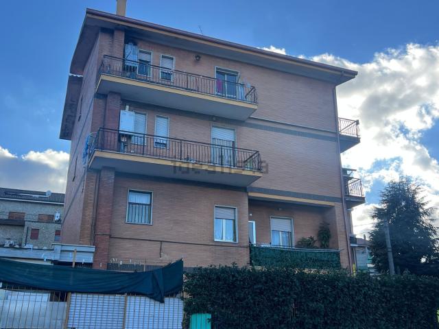 Appartamento in vendita di 110 m² in Via Giacomo Matteotti