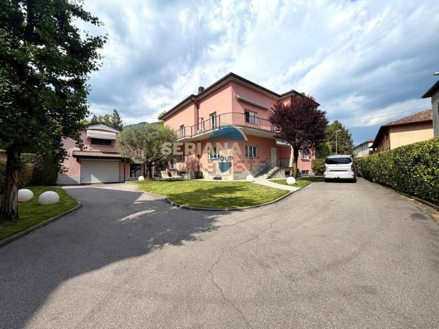 Appartamento in vendita di 110 m² in Via Giacomo Matteotti
