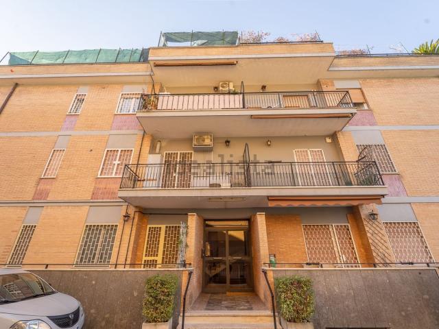 Appartamento in vendita di 110 m² in Via Giacomo Puccini, 76
