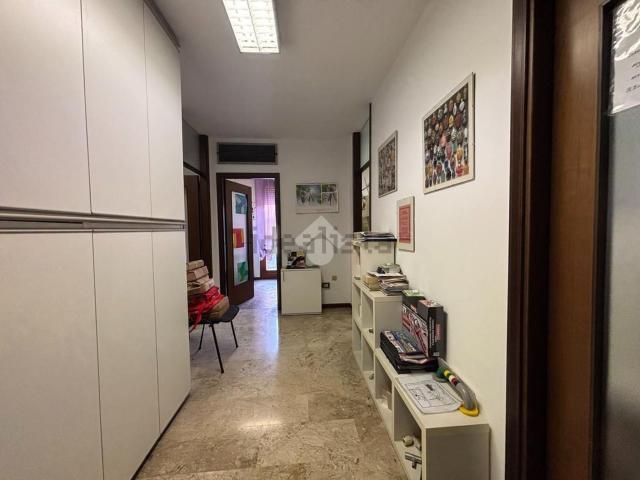 Appartamento in vendita di 110 m² in Via Giosuè Carducci