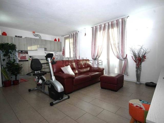 Appartamento in vendita di 110 m² in Via Giosuè Carducci
