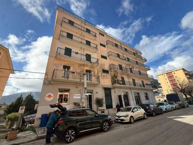Appartamento in vendita di 110 m² in Via Giorgio Kastriota, 161