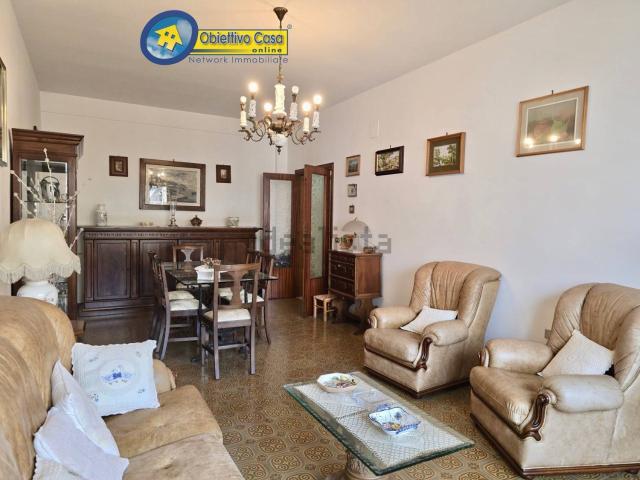 Appartamento in vendita di 110 m² in Via Giovanni Antonio Campano, 11