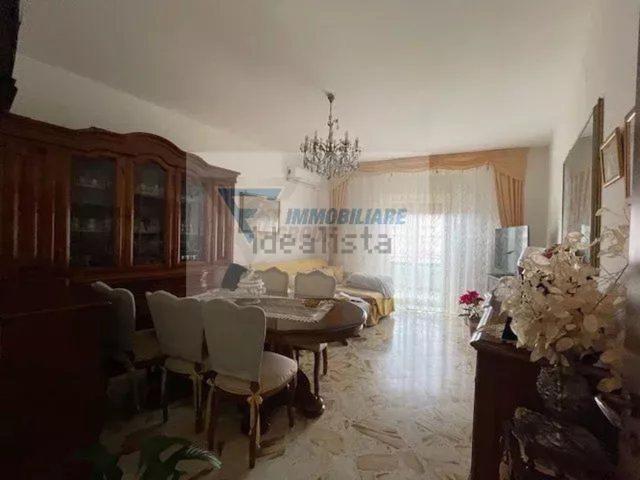Appartamento in vendita di 110 m² in Via Giovanni Angelo Montorsoli