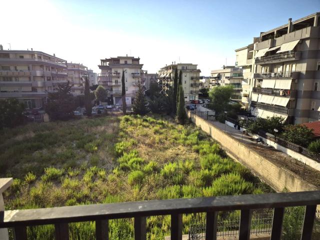 Appartamento in vendita di 110 m² in Via Giovanni Giolitti