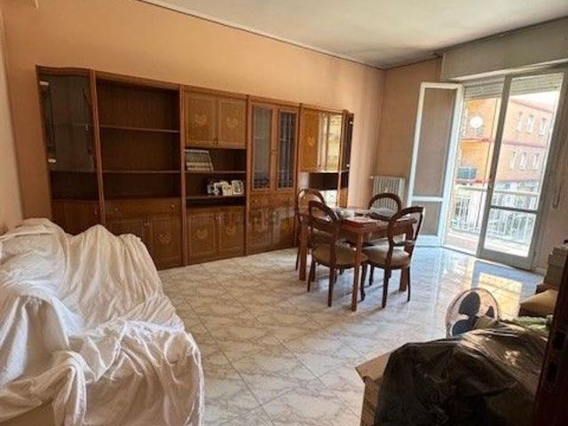 Appartamento in vendita di 110 m² in Via Giovanni Giolitti