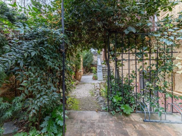 Appartamento in vendita di 110 m² in Via Giovanni Nicotera, 5