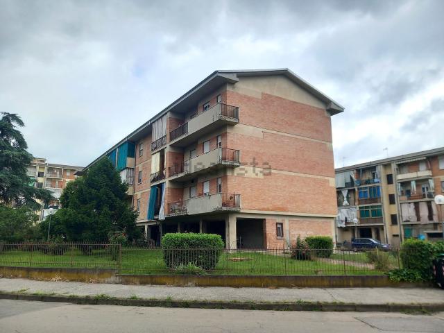 Appartamento in vendita di 110 m² in Via Giovanni Pavese, 8