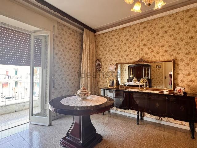 Appartamento in vendita di 110 m² in Via Giovanni Pascoli