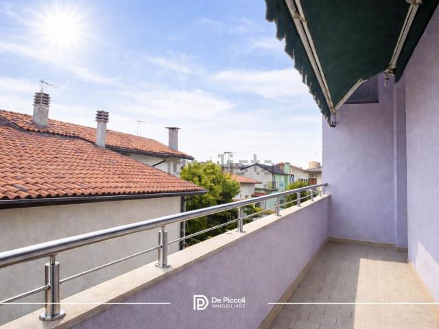 Appartamento in vendita di 110 m² in Via Giovanni Pascoli, 14