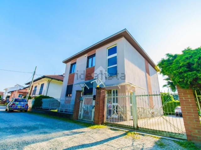 Appartamento in vendita di 110 m² in Via Guido Gozzano, 4