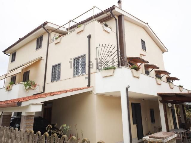 Appartamento in vendita di 110 m² in Via Doganale