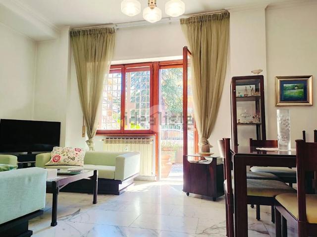 Appartamento in vendita di 110 m² in Via Domenico Comparetti, 73