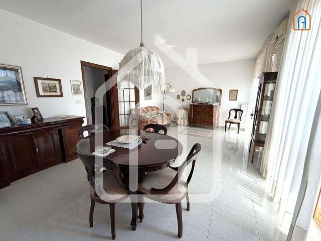 Appartamento in vendita di 110 m² in Via Don Luigi Sturzo