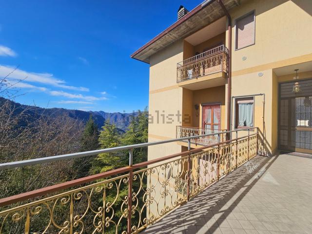 Appartamento in vendita di 110 m² in Via Don Pietro Rigoli