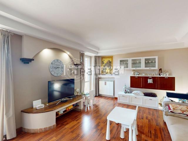 Appartamento in vendita di 110 m² in Via Dante Alighieri, 7