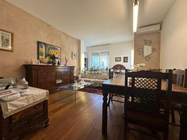 Appartamento in vendita di 110 m² in Via Dante Alighieri