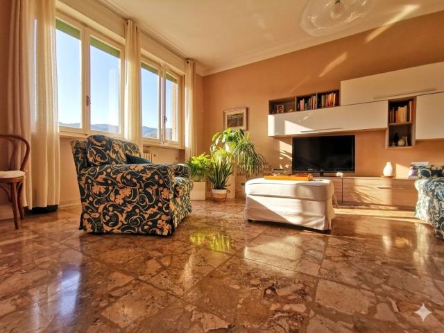 Appartamento in vendita di 110 m² in Via de Gasperi