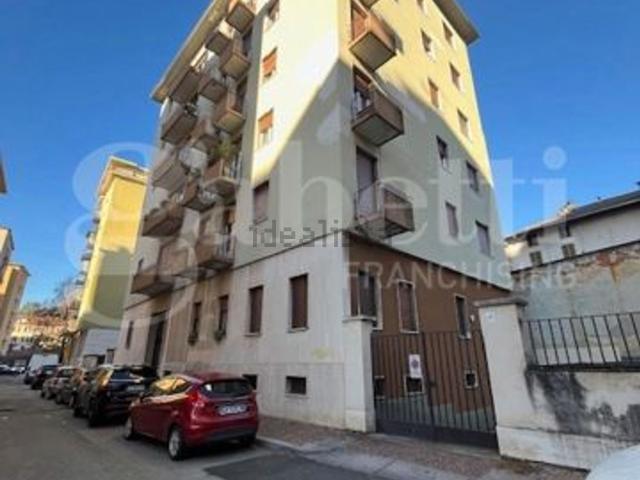 Appartamento in vendita di 110 m² in Via de Genova di Pettinengo, 6