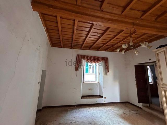 Appartamento in vendita di 110 m² in Via degli Anguillara, 43