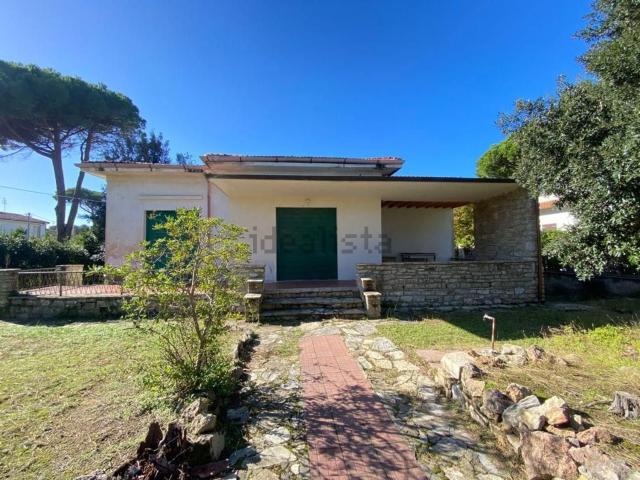 Appartamento in vendita di 110 m² in Via degli Allori