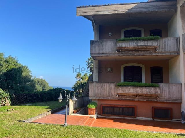 Appartamento in vendita di 110 m² in Via dei Maceratoi, 40