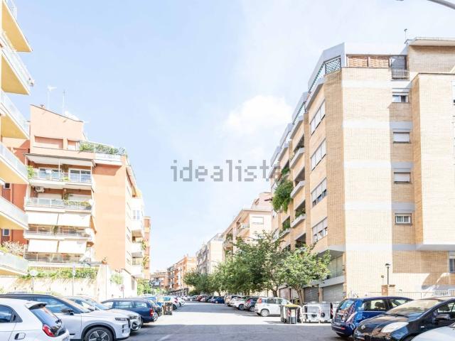 Appartamento in vendita di 110 m² in Via dei Giornalisti, 18