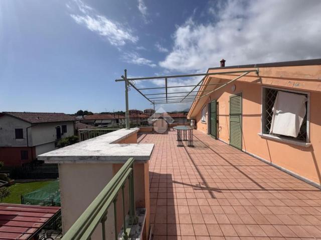 Appartamento in vendita di 110 m² in Via dei Gragnan, 19