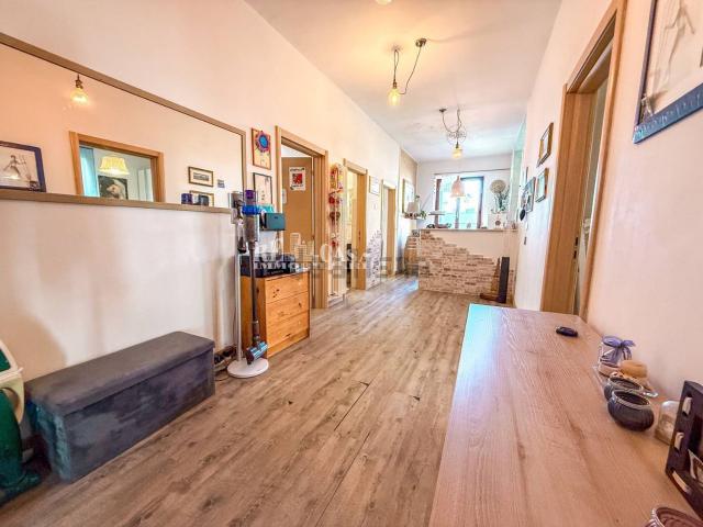 Appartamento in vendita di 110 m² in Via dei Laureati, 2