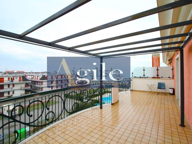 Appartamento in vendita di 110 m² in Via dei Pioppi