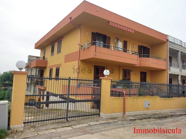 Appartamento in vendita di 110 m² in Via Dei Tigli, 8