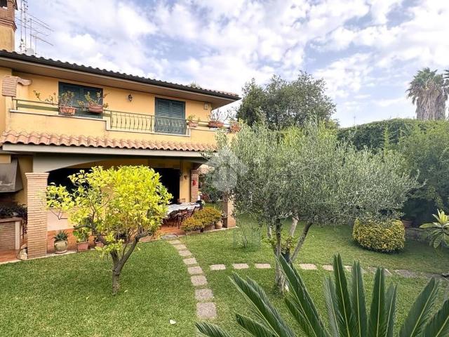 Appartamento in vendita di 110 m² in Via del Sughero, 4