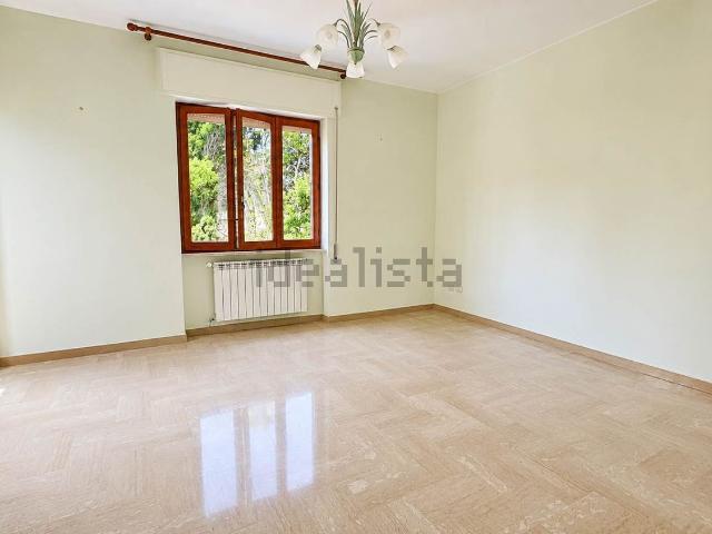 Appartamento in vendita di 110 m² in Via dell&apos Orfanotrofio