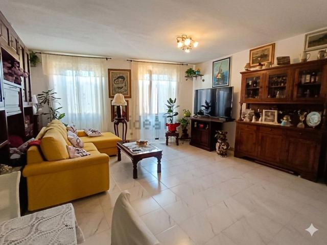Appartamento in vendita di 110 m² in Via dell&apos Ardenza, 13
