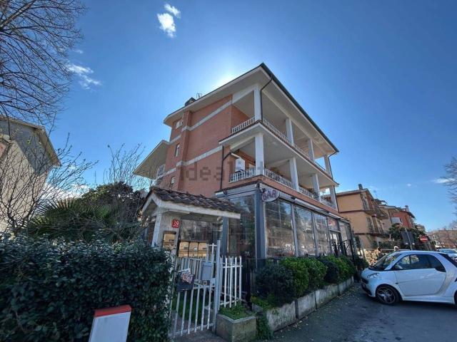Appartamento in vendita di 110 m² in Via dello Stadio, 38
