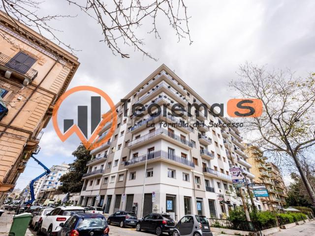 Appartamento in vendita di 110 m² in Via della Libertà