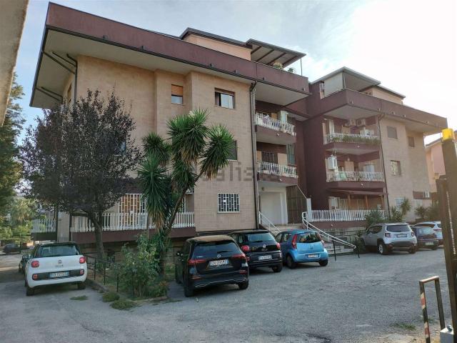 Appartamento in vendita di 110 m² in Via della Pace, 9