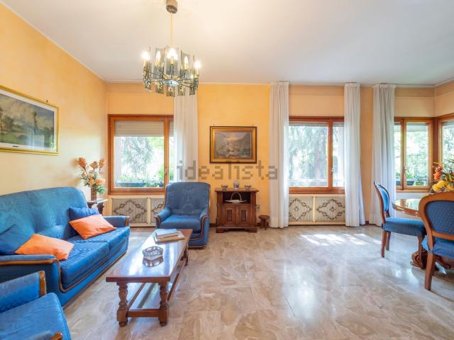 Appartamento in vendita di 110 m² in Via delle Forze Armate, 260